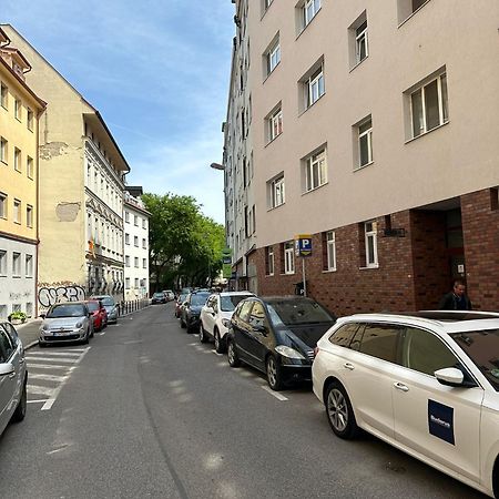 Apartment Adele - Old Town Bratislava Eksteriør billede