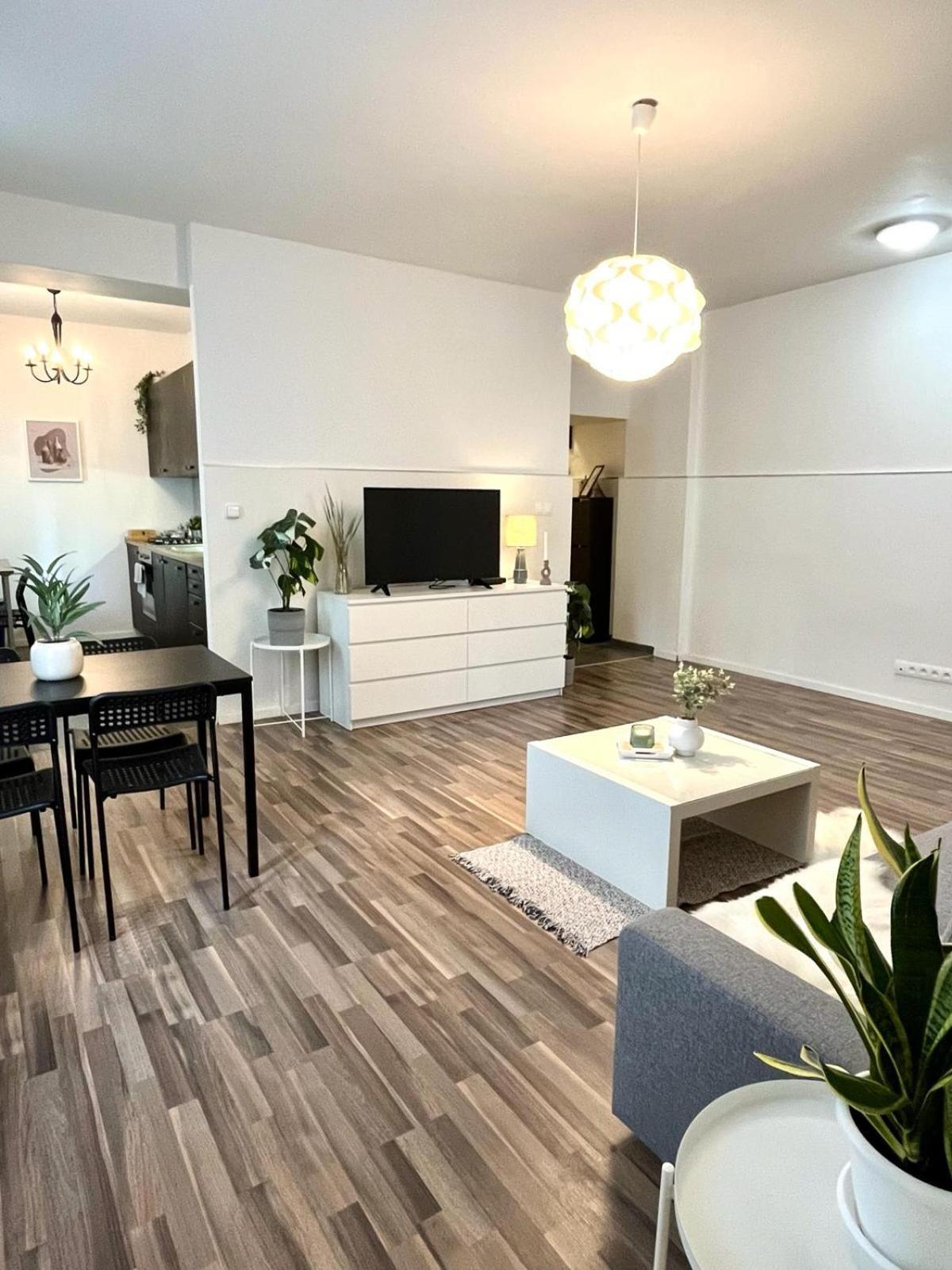 Apartment Adele - Old Town Bratislava Eksteriør billede