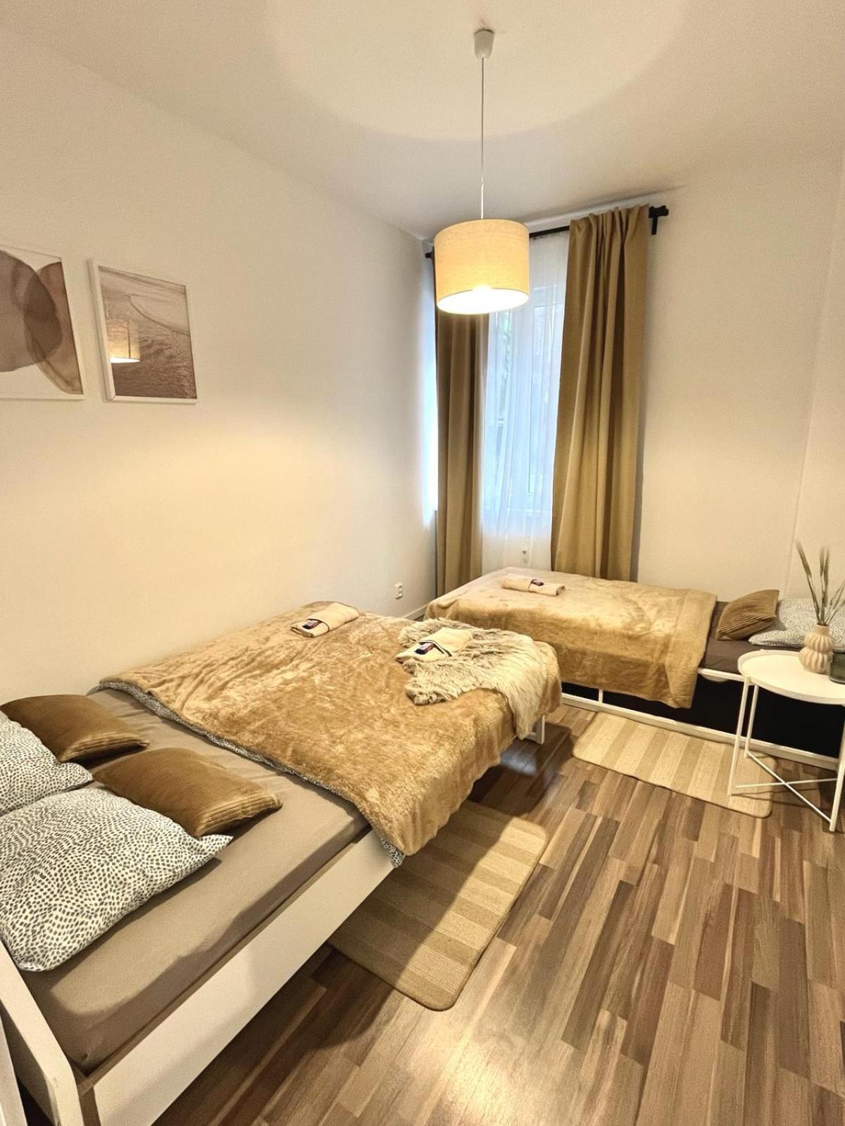 Apartment Adele - Old Town Bratislava Eksteriør billede