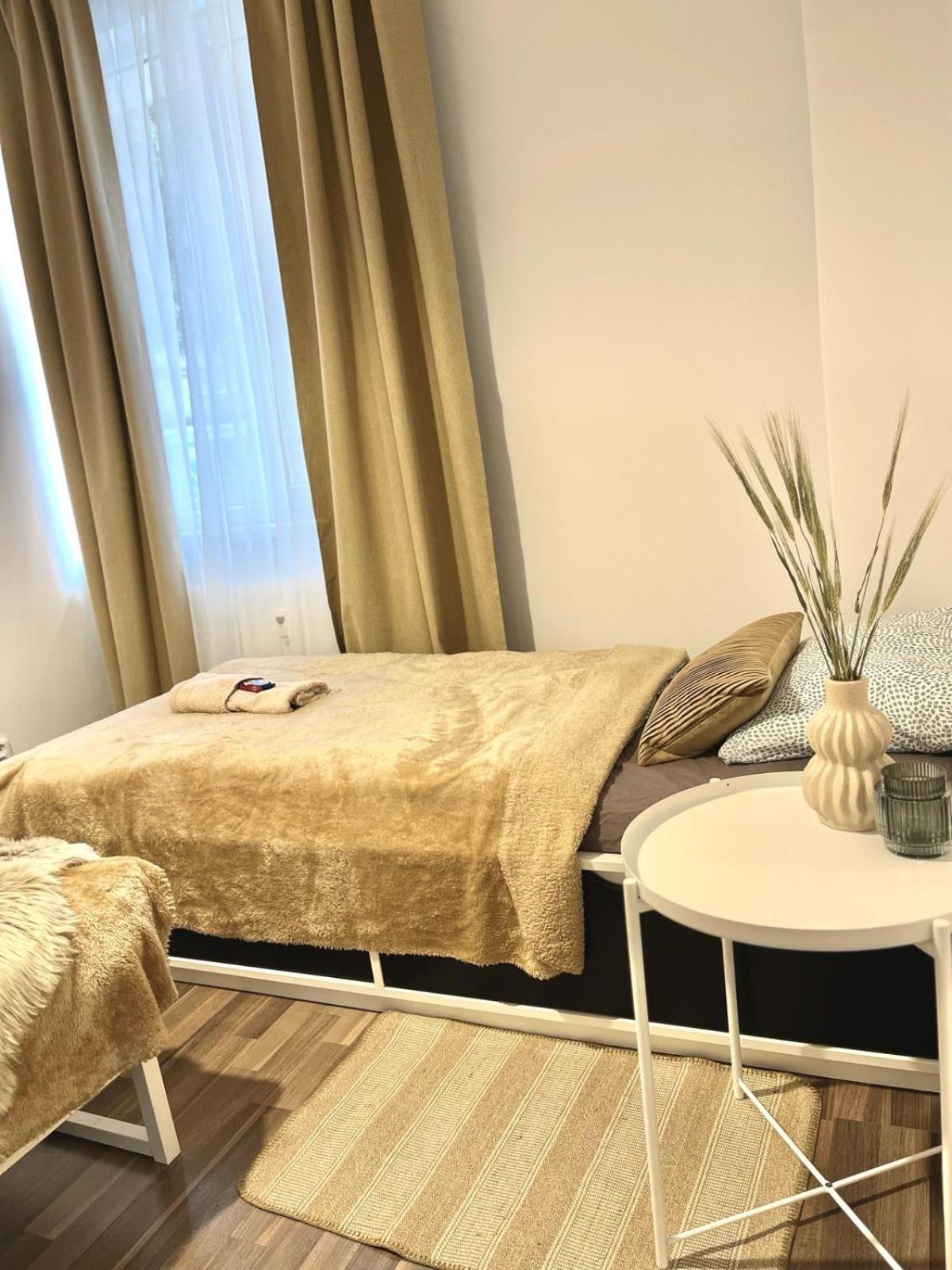 Apartment Adele - Old Town Bratislava Eksteriør billede